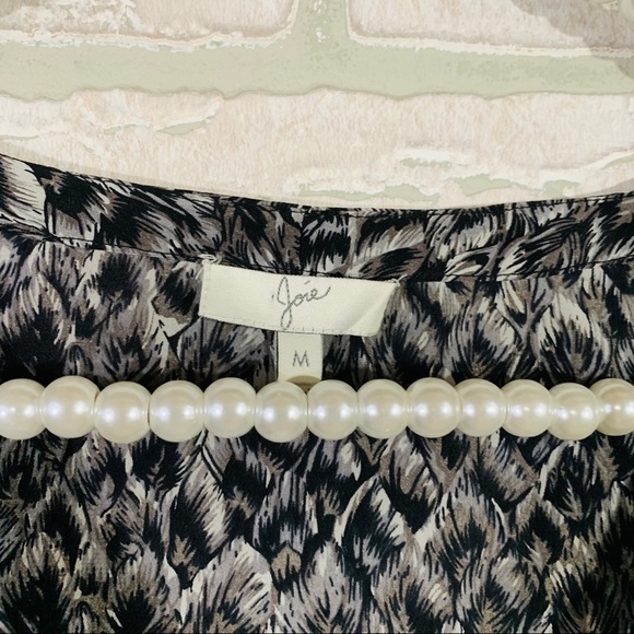 Joie Robin Print Silk Blouse in Caviar Size M - Picture 5 of 9